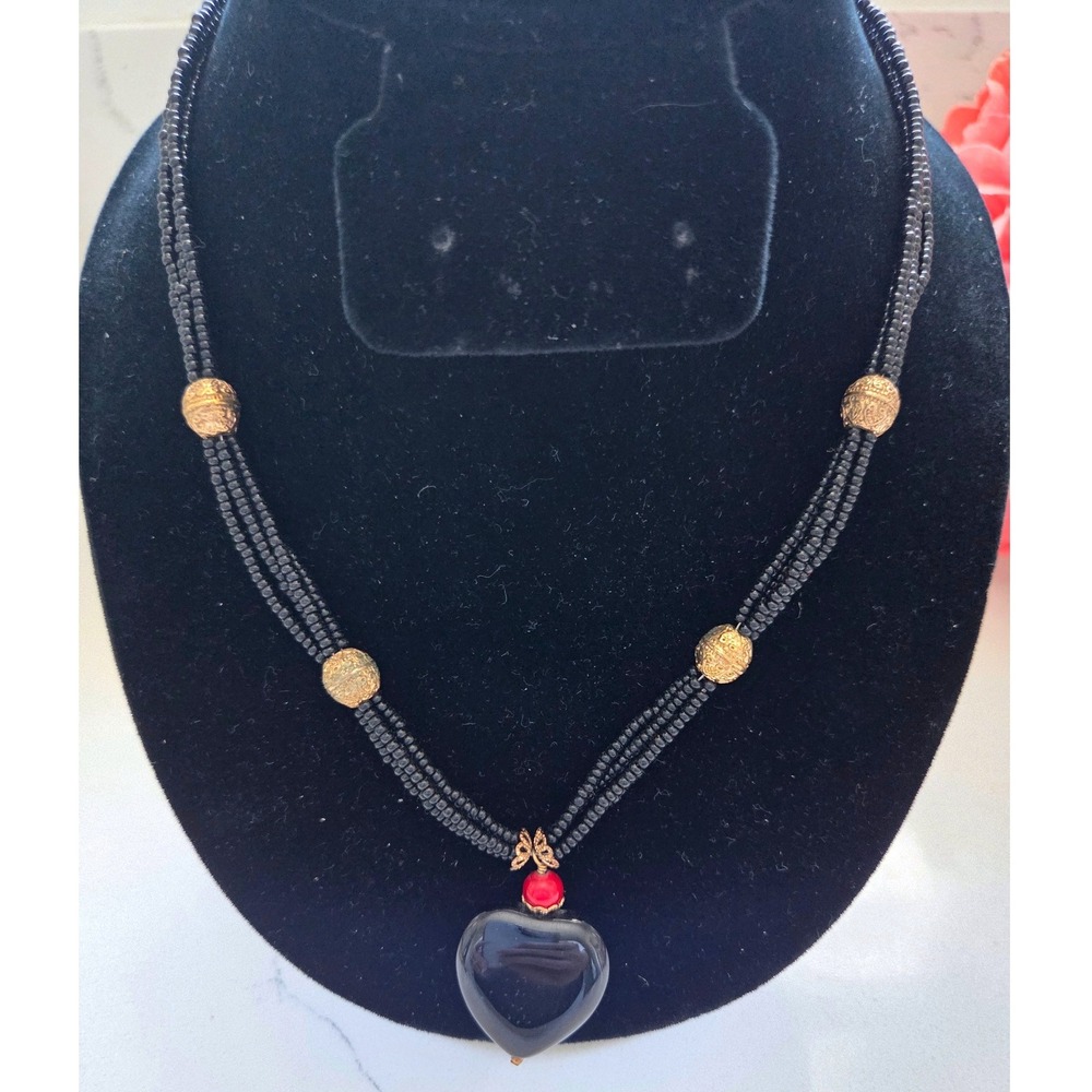 VTG Black Onyx Heart Pendant Multi Strand Seed Bead Necklace Gold Tone Accents